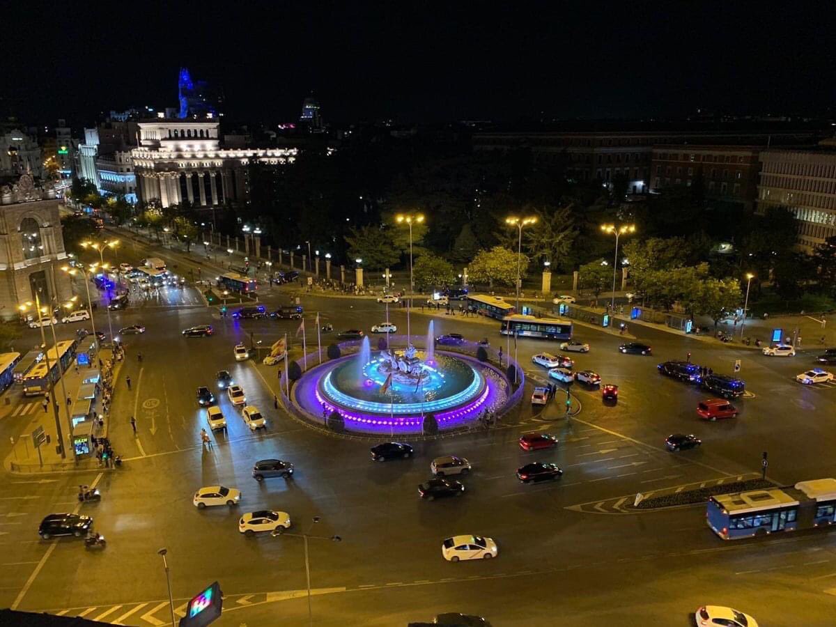 OnlyVikingos's tweet photo. El madridismo dando ejemplo. Ahora mismo no hay nadie celebrando en Cibeles. La salud es lo más importante.

¡GRACIAS MADRID! ✅ https://t.co/Z2pAh9lsSf