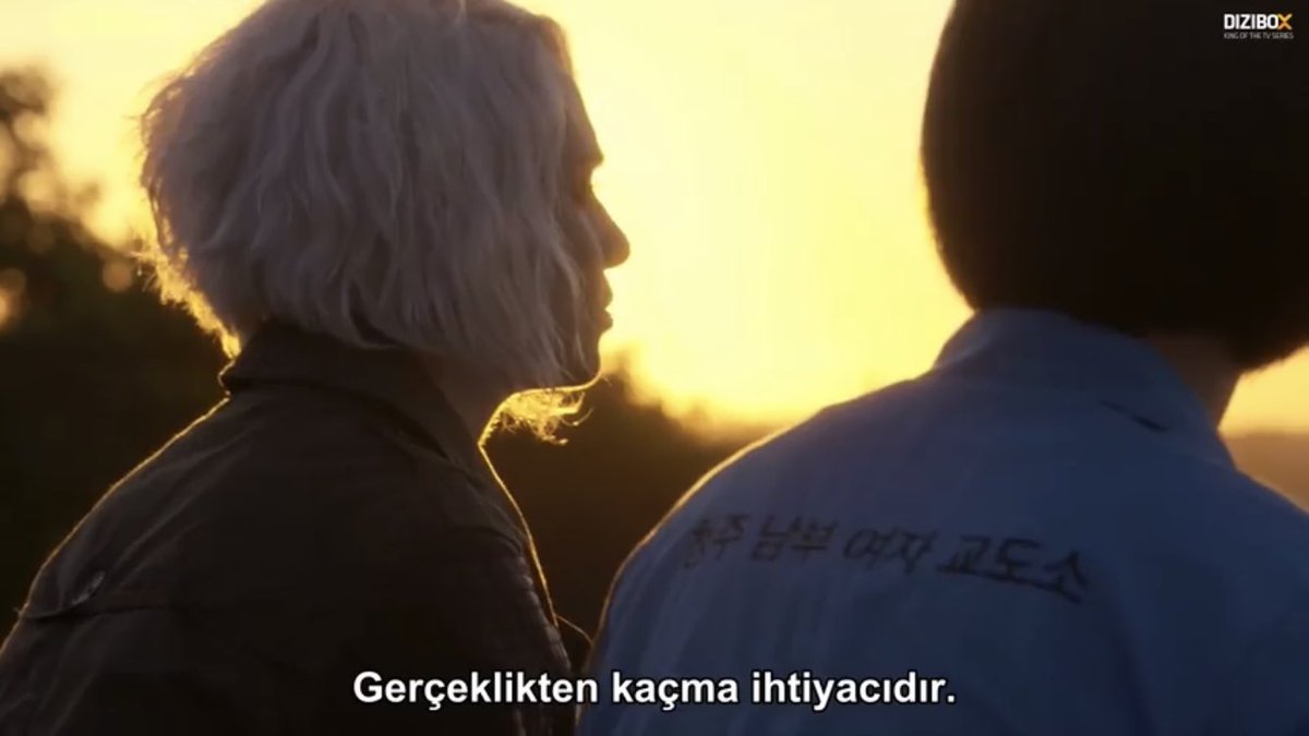 yldrmserco's tweet photo. Farklฤฑ bir bakฤฑล aรงฤฑsฤฑ..
#rileyblue #sun #sense8 https://t.co/0gtTOU306O