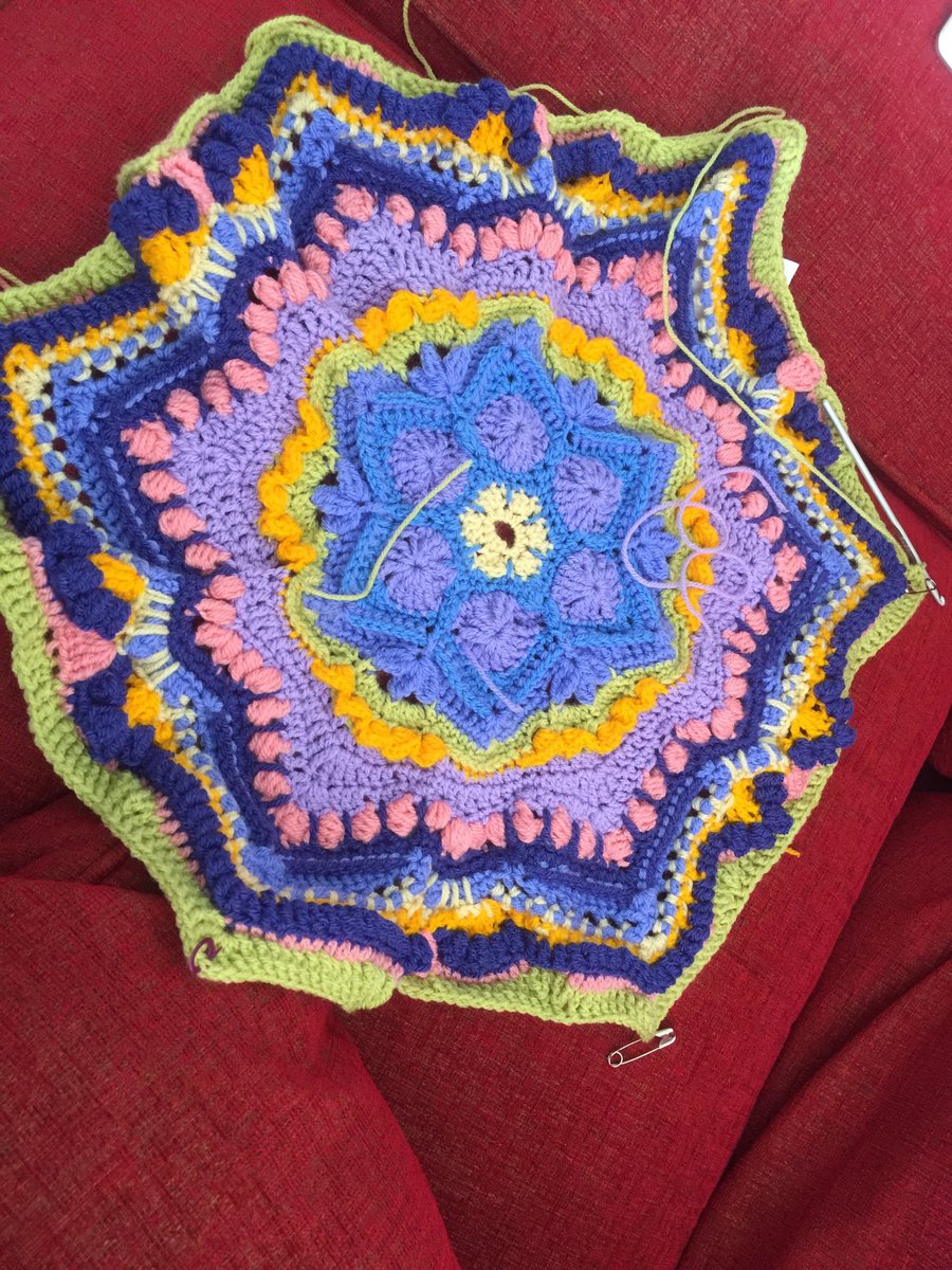 blick_blick's tweet photo. Blanket 5 for Josh is progressing well after only one day #cosmiccal @StylecraftYarn https://t.co/RO6RU1JB6j