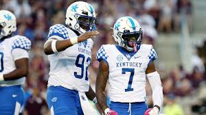 gabegokrazy's tweet photo. Blessed to receive an offer from Kentucky University🤍! @RhodneyDonalds1 @coach__hen @RecruitGeorgia @TCCHSFB @Bigstew9 @ChadSimmons_ https://t.co/1dEThrB3b8