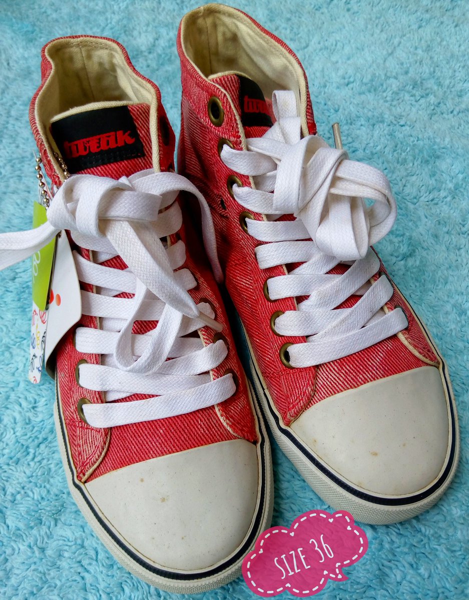 EnhakkorePlace's tweet photo. #NIGHTMARKETWITHDAMMYB 
Quality and Affordable kiddies sneakers going for N2000 only for #NightMarket 
Please retweet 👏👏
Chat me up to order
https://t.co/XxDPgebe4i
#nightmarketbydammy #Sneakers #kiddiessneakers #sneakersvendor #Abuja #enhakkoreplace https://t.co/7hXdxC8Qq2