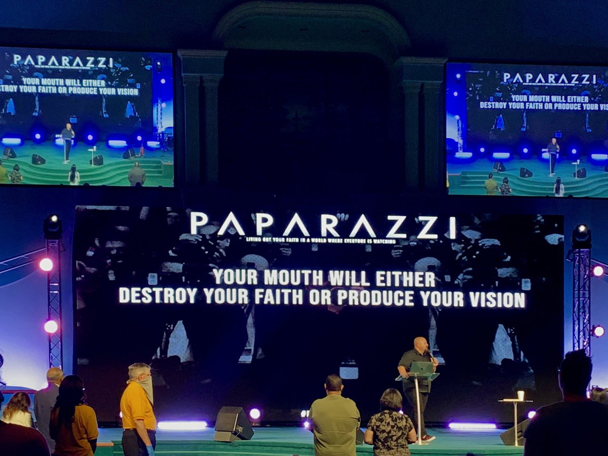 livingwaysa's tweet photo. Great night at #theLC!
Whether in the building or online, faith is surging! First time guests are joining us, powerful worship, loving the series, “Paparazzi” and baptizing people in water!
#Livingway #Halftime #MDWK #Paparazzi #OwnTheVision #Live #Love #Lead https://t.co/GbwKiTRj21
