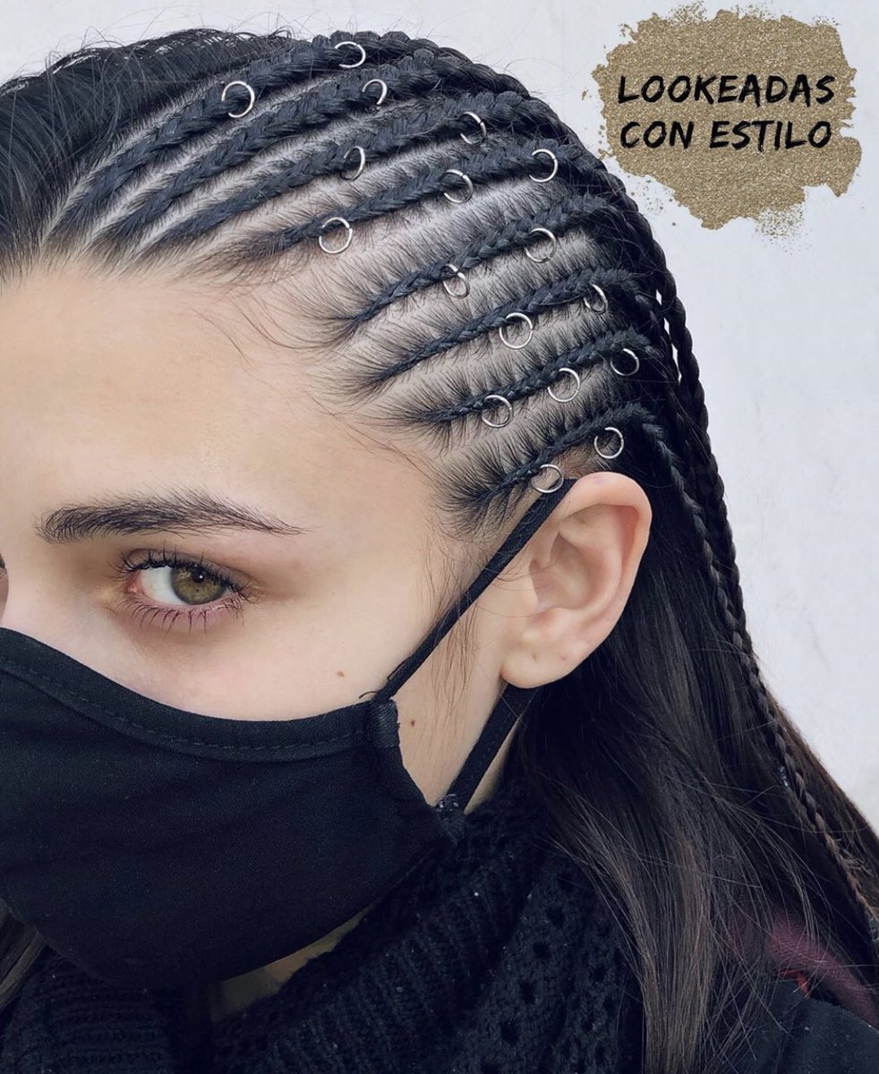 viccvalentic's tweet photo. Hace unos meses decidi empezar un mini emprendimiento de uñas y trenzas. Me ayudarian muchisimo compartiendo y siguiendo mi pagina de insta https://t.co/HVprGtYFMV 
Estos son algunos de los trabajitos que realize🤗 https://t.co/k7g2RfF0yj