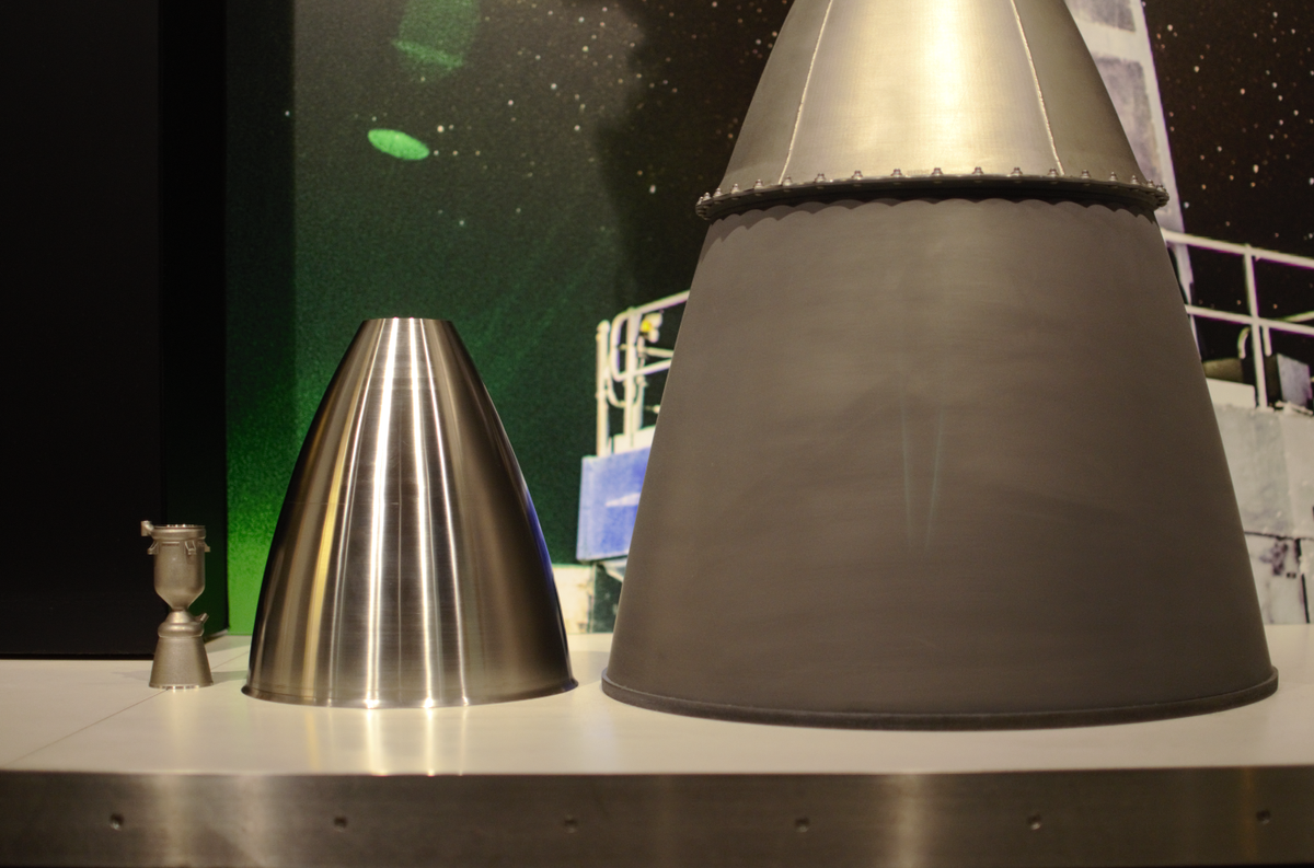 RocketLab's tweet photo. Family portrait of Rocket Lab engine nozzles. Curie, HyperCurie, Rutherford (stage 2). They grow up so fast. https://t.co/3yoGXzzO90