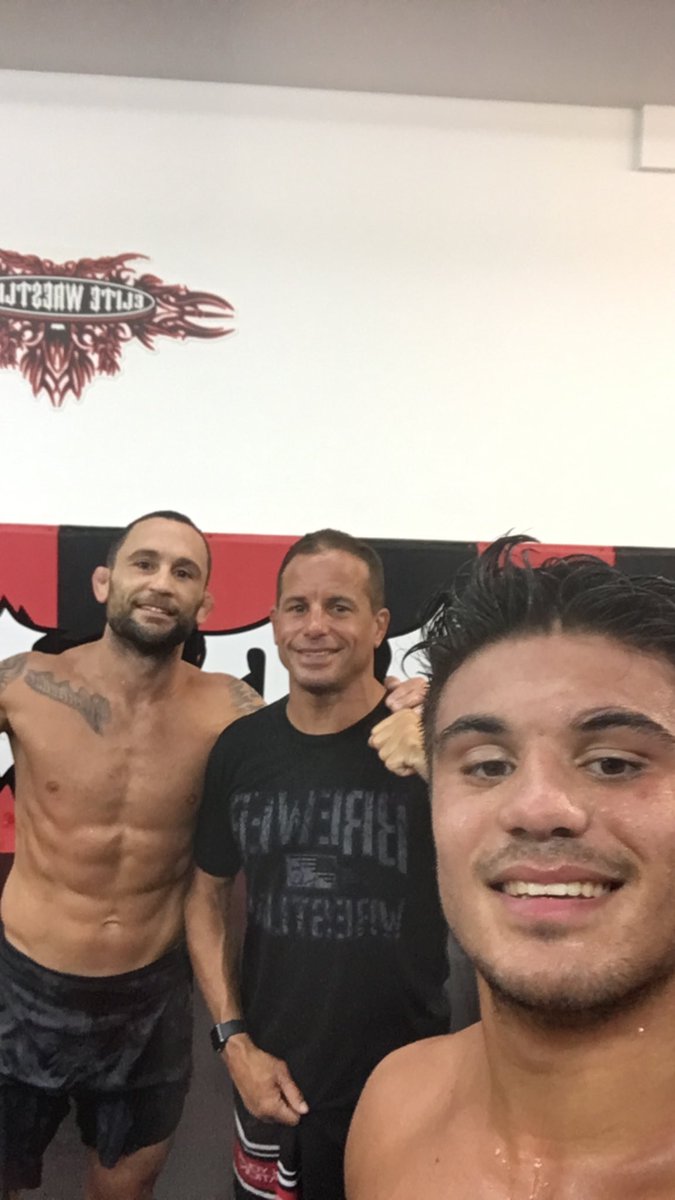 FrankieEdgar's tweet photo. Scraps with the Rivera’s! @elitewrestlingnj @sebastiannriveraa #EliteForLife https://t.co/vhpiVPlvFM