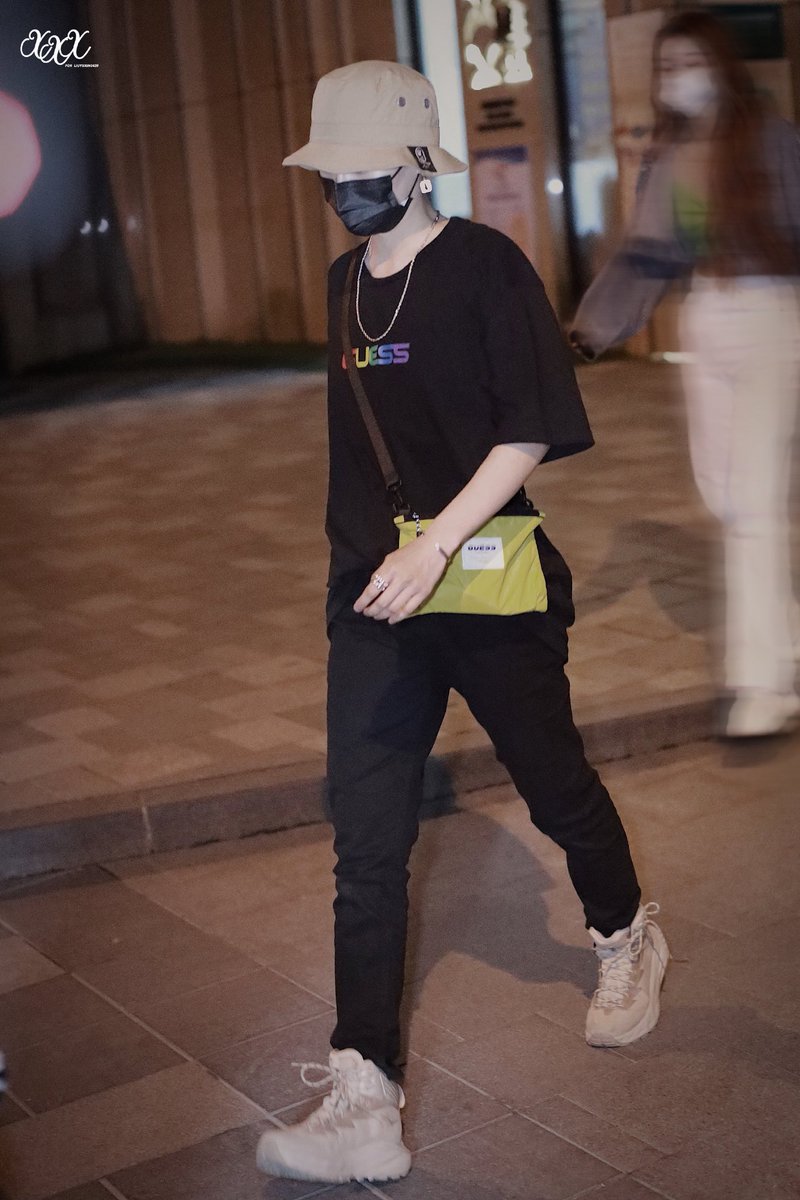 © XXX | 刘雨昕 on weibo #刘雨昕 #liuyuxin