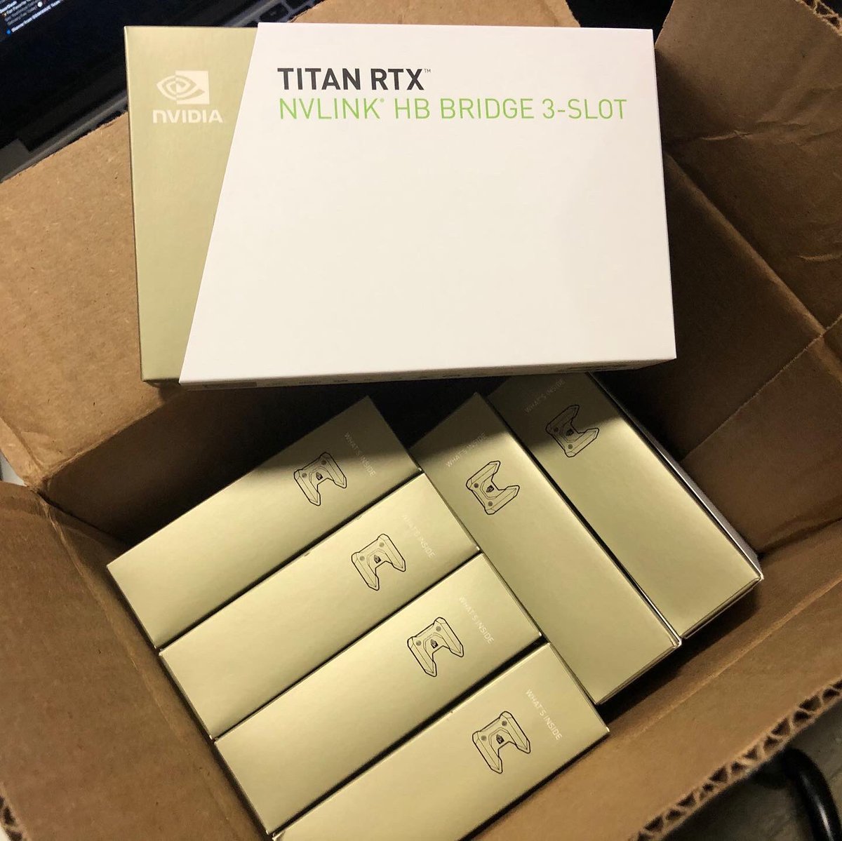 vfxtechnologies's tweet image. New Tech / New Gear to test with our VFX i7 / VFX i9 Workstations.
#tech #gear #VFXTech 
#VFXTechnologies
#techthursday
#workstation 
#gaming
#gamer
#dualGPU
#titanrtx 
#titanrtxnvlink 
#nvlink 
#vive 
#vivetracker 
#virtualproduction 
#VR instagram.com/p/CCuB2rNhiV3/…