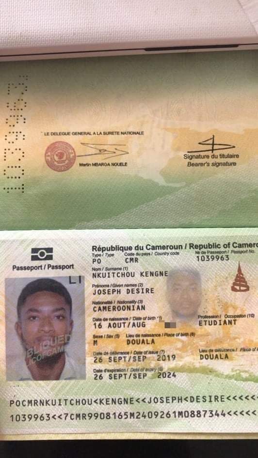 esther_konza's tweet photo. PARTAGEONS SVP!!! 
Aidons à  retrouver ce passeport. C'est très urgent. Il aurait été agressé au niveau de la Rivièra 2 ce soir. Sa moto aurait été volée.  Il est étudiant camerounais, il doit retourner au Burkina Faso pour ses études. C'est très urgent. STP aide nous
59 38 53 54 https://t.co/5obl4c0rFo