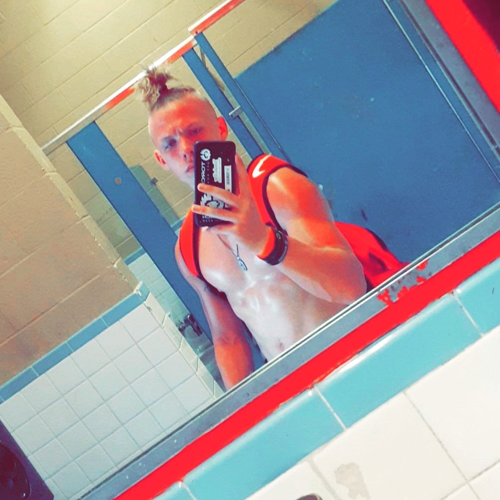 Lilbuff10 tweet picture