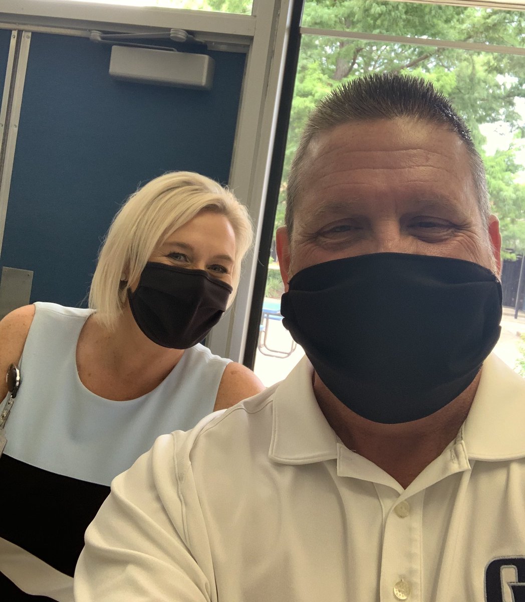 BrianMercerNKC's tweet photo. The @NKCSchools Job Fair at @Northmen_OPHS this morning was an absolute success!!! District leaders interviewed candidates for important positions all morning & afternoon! Thanks to my friend & Assistant Superintendent-Human Resources @Jgaddie for the #MaskUpNKC selfie! #MaskUp https://t.co/4GDDS6XJHh