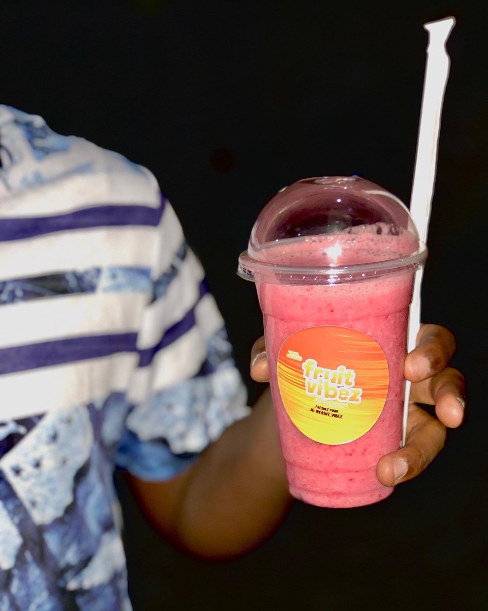 Adelola_A's tweet photo. @_DammyB_ Let’s intentionally do more good than harm to our body!!!
Over here we get the dream body
Instead of that cold beer😩
DM to Make your order 
Prices are discounted and vary from 500-1000
#HealthyLiving #smoothies #nightmarketbydammy #juices #AbujaTwitterCommunity #abujabusiness https://t.co/ChoBJ3Gy5U
