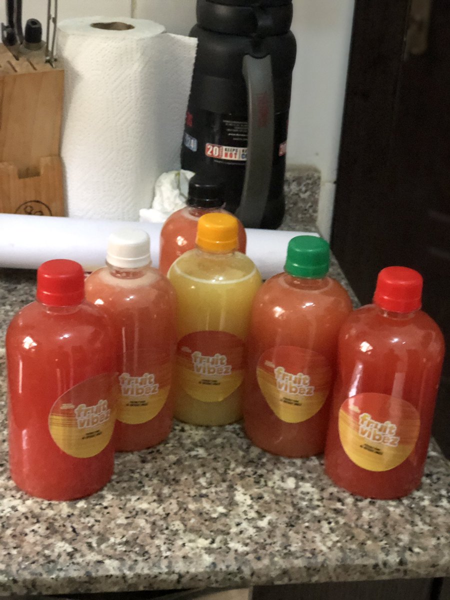 Adelola_A's tweet photo. @_DammyB_ Let’s intentionally do more good than harm to our body!!!
Over here we get the dream body
Instead of that cold beer😩
DM to Make your order 
Prices are discounted and vary from 500-1000
#HealthyLiving #smoothies #nightmarketbydammy #juices #AbujaTwitterCommunity #abujabusiness https://t.co/ChoBJ3Gy5U
