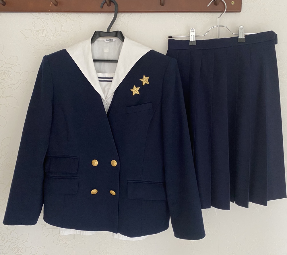 制服市場 公式 オークション 出品代行 買取 A Twitteren 岡山県の就実高等学校の冬服セットが出品中です 就実高校 制服 制服売りたい 制服売ります 制服買います 制服買取 制服売る
