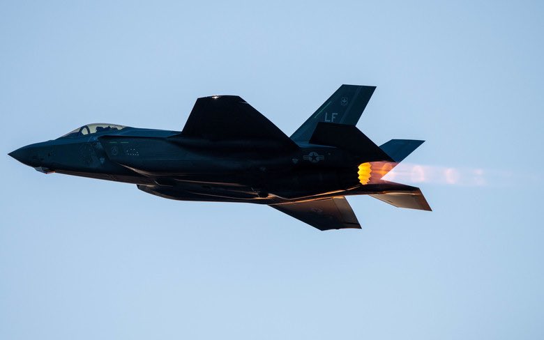 That view though 😍

We hope we blessed your timeline with a few #F-35 photos!
📸| A1C Brooke Moeder
.
.
.
#avigeek #aviaton