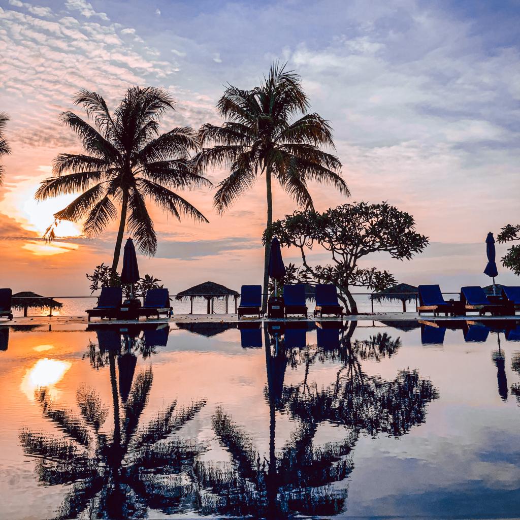 HyattRegencyKua's tweet photo. A weekend well spent brings a week of content. Members enjoy up to 20% off with complimentary breakfast. Learn more at https://t.co/qSzyag8X14 https://t.co/s9BTKFjVNm