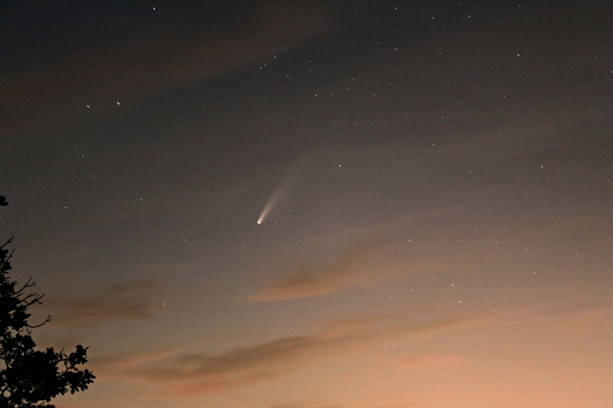 A glimpse at #Neowise, earlier tonight. Unfortunately invisible to the naked eye due to a light mist, but the camera found it! Taken from la Croix des Gardes #Cannes.