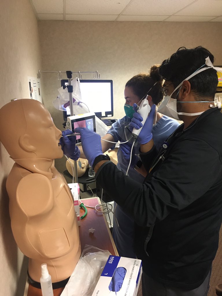 UHcleENT's tweet photo. #COVID canοΏ½οΏ½t stop our #ResidENT #education. First successful day of #ENTbootamp @metrohealthCLE for our #ENTerns and #ENTwos with #socialdistanding measures was a success! Day 2 to come with more learners! https://t.co/CRm0ezfmBw