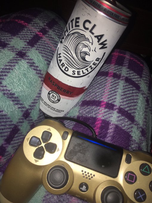 My day https://t.co/RXq7Vkv4K6<a href="/tag/ps4share"class="tags"><span>#ps4share</span></a>