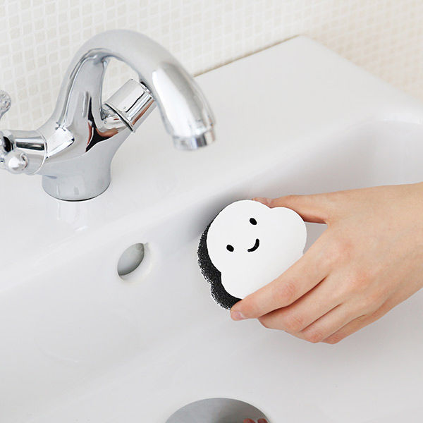 もらくらし در توییتر ツルツル面にペタッ 貼りつく おばけスポンジ スポンジ 置き場がない 洗面所の鏡や壁 トイレタンクの手洗い場にペタッ ちょこっと掃除に便利なミニサイズ ペタッ と貼りつくスポンジ おばけ T Co Qgxqxwbd1b インテリア 掃除