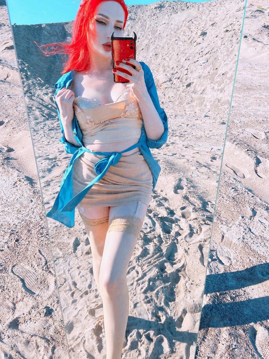 sirenslay's tweet photo. ♥️this beautiful full lewd set and tons of other previous content for $2 only ‼️check the link: https://t.co/jyU46AtQGo
#patreon #patreonset #lewd #nsfw #cosplaynsfw #cyber #futuristic #desert #aesthetic #redhair #nsfwmodels #nsfwgirl #lewdcosplayers https://t.co/afRFlFiAoE