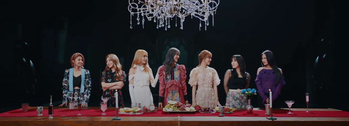 And we all know that Deja Vu is a story about betrayal.Left: Deja Vu(Sep 18, 2019) by DreamcatcherRight: The Last Supper(1490s) by Leonardo da Vinci