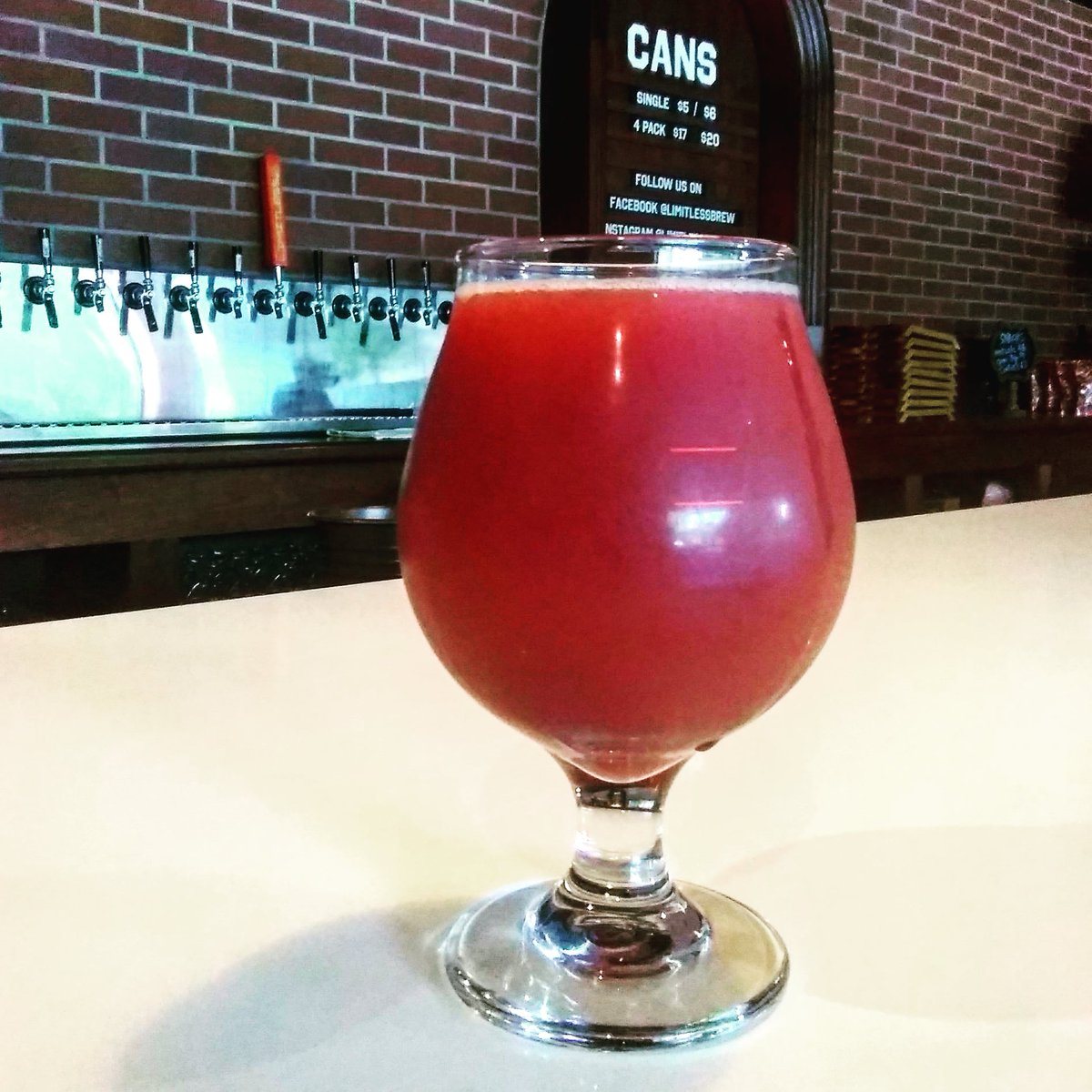 stuff_kc's tweet image. Been wanting to try this Out of the Blue blueberry cream oatmeal IPA from @limitlessbrew ... so I did. I'm digging it, too. A lot of different elements in this one, and they all play together nicely.
#drinklocal 
#kcbeer 
#kansasbeer