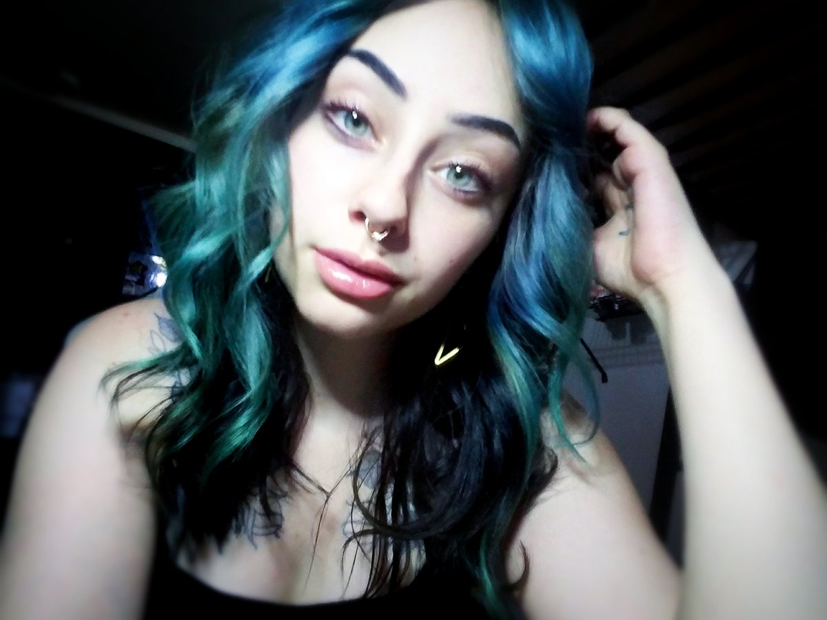 AiFindom's tweet photo. You look into your #Goddess eyes and fall into a trance. 
She demands you to $end and you agree to follow through immediately because you know your position. 
Always below and serving. 😈 https://t.co/mBzob9frgt