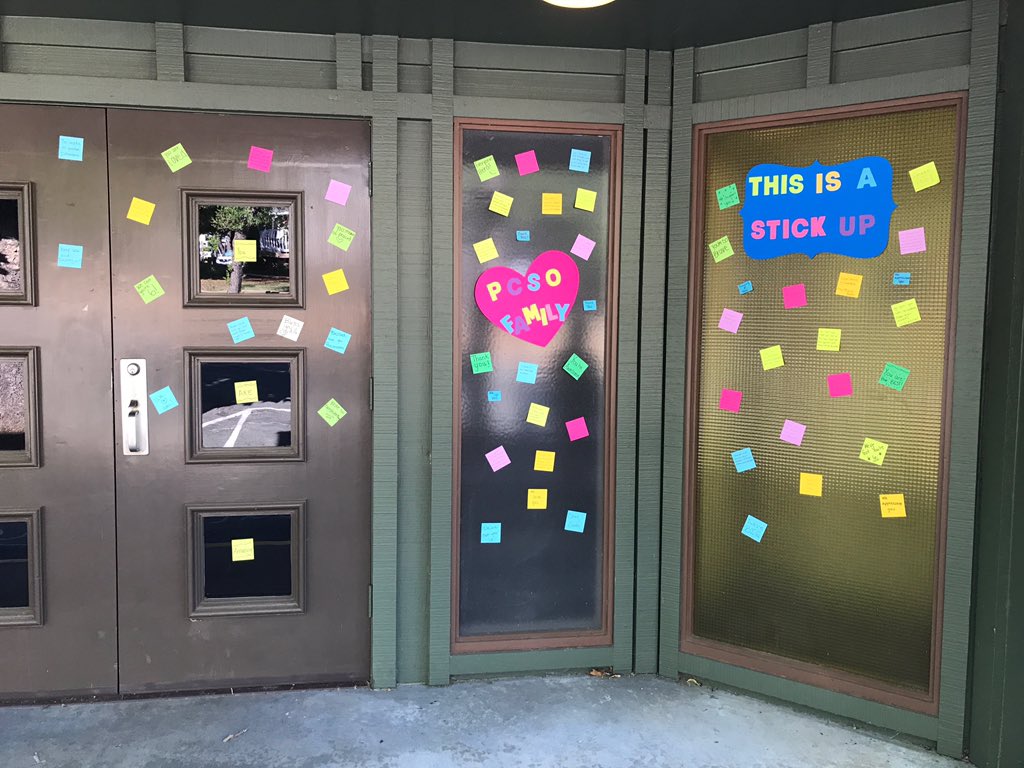 PlacerSheriff's tweet photo. We walked outside to find our Colfax/Loomis substations and the Auburn Justice Center sprinkled with post-its. A local group left positive and encouraging words on the post-its, and it was a welcome sight to see for many of our deputies. https://t.co/zM9nzNfj8x