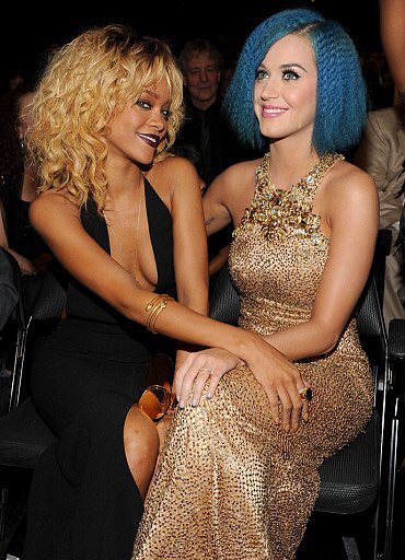 En los Grammys del 2012, re novias.