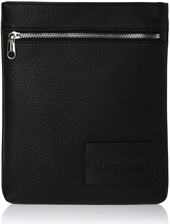 finaltouch1010's tweet image. شنطة بحجم صغير للاستخدام اليومي تصميم أنيق من #calvinklein العالمية بـ ٢٦٠ وعرض اليوم ١٥٧ ريال #تستاهل 

bit.ly/2BbLbHq

#أناقةـرجل #finaltouch1010