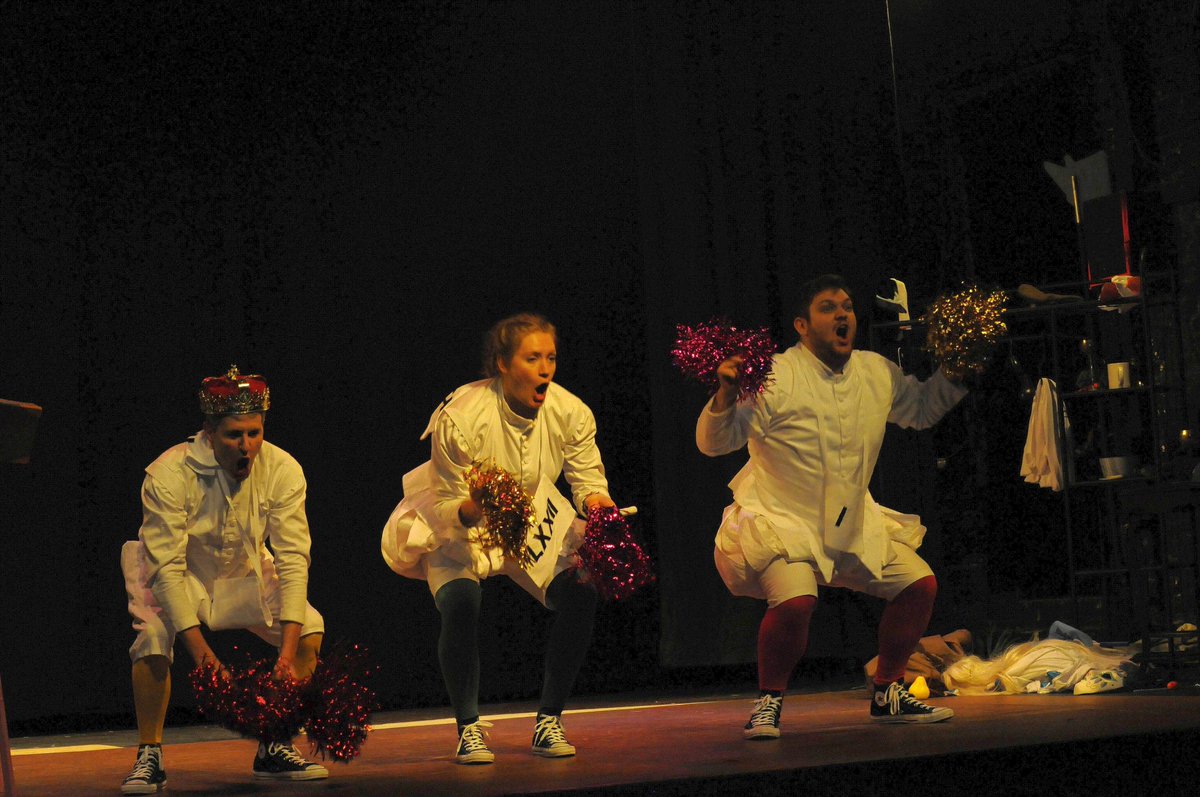 genesians's tweet photo. For #FlashbackFriday let's take a look back to the production on our stage this week in 2015, #TheCompleteWorksOfWilliamShakespeare(Abridged) by #AdamLong, #DanielSinger, and #JessWinfield after #WilliamShakespeare directed by #TomMassey! π https://t.co/WQ0eD29MgE