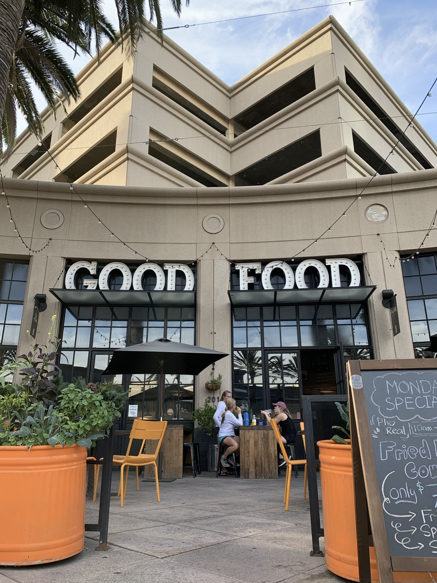 FRANtasticRide's tweet photo. Good Food Hall in @ctrcityanaheim is full of, well, good food of course! 😋 😜 #FRANtastic #PackingDistrict https://t.co/iNnJ8iCi4A