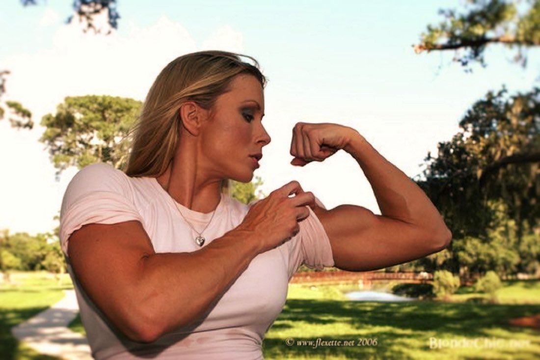 MuscularMarvels on X: Amy Bates 💪💪 #femalemuscle #ThursdayMotivation  #FridayFeeling #flexfriday #Flex #biceps #guns #fitness #FitnessMotivation # muscle #gains #blonde #beauty #gym #bodybuilding #exercise #Growth #curves  #girlswholift #muscles ...