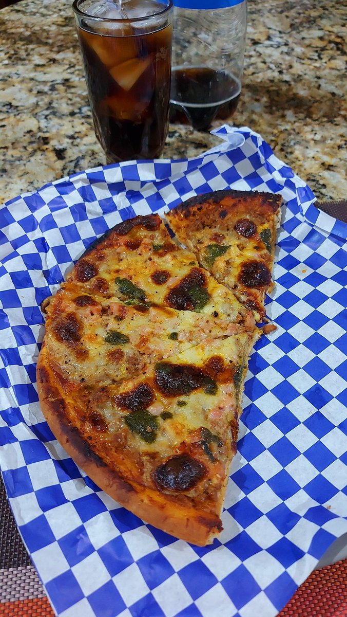 shavier_mekira's tweet photo. La revencha #Pastizza de @Tupastichopzo D I V I N A 😍 https://t.co/dhynLIDnjA