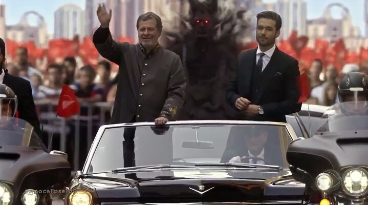 vplayer11's tweet photo. Silas Malafaia // Satanás // Bolsonaro kkkkk  

#NovelaApocalipse63 https://t.co/xIXGFgTEN4
