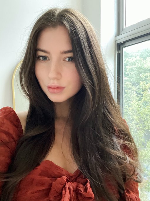 mask on ✨ mask off https://t.co/WE3jU4SUQQ