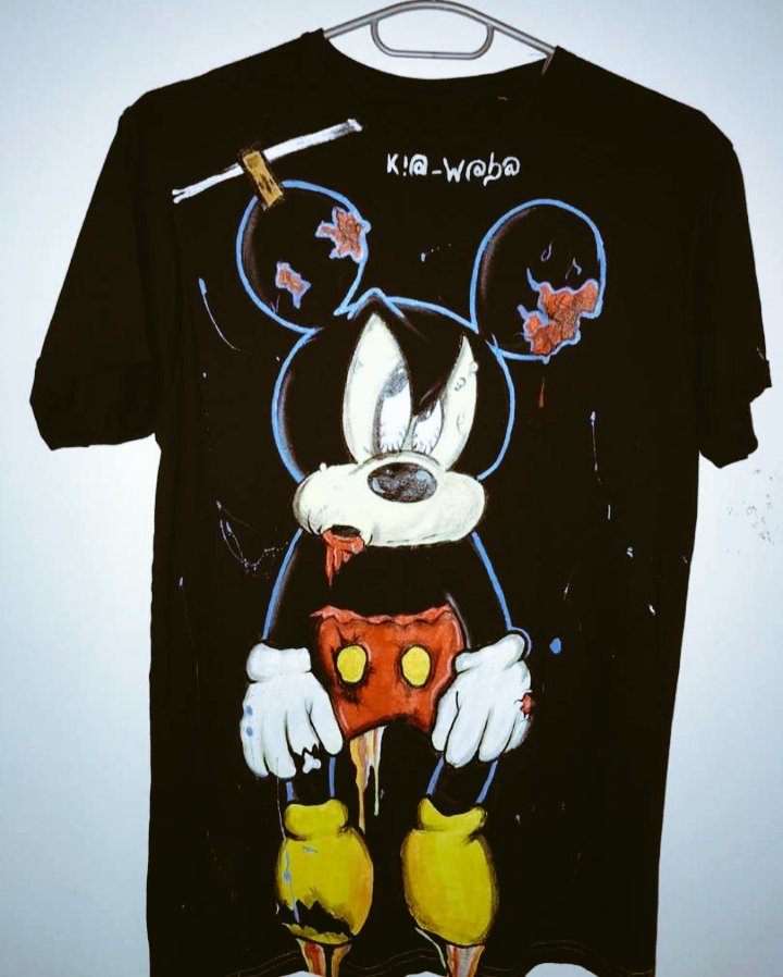 Maucio_Cunha's tweet photo. ▶O Poder💪🏾do Pincel🖌️e a Tinta🎨 no Tecido👕_

#arte&amp;moda 😍✌🏽_ 
#emekiawaba 2⃣0⃣2⃣0⃣
#encomendas ☎️+244 934 110 609☎️ https://t.co/HDelTUMXzO