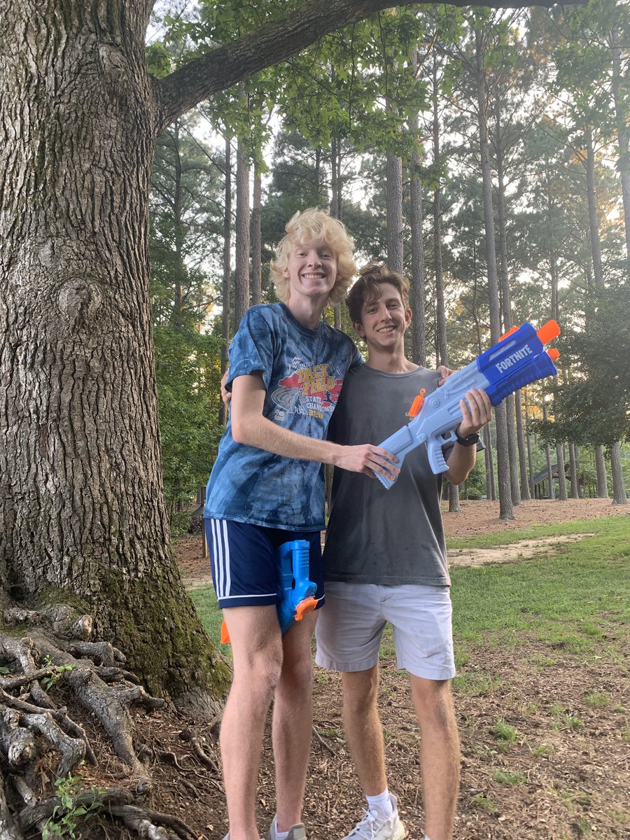 TillSquirt's tweet photo. TONIGHT’S BIGGEST LOSER! Caleb Watson gets eliminated by Braden Maxwell and his pump-shotgun. Sadly, Ethan went down in the process. Team kills = 1 https://t.co/hgWVvqYjtG