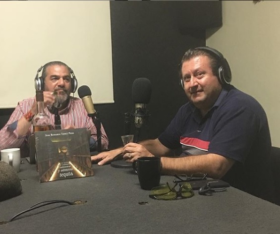 RadioVodevil's tweet photo. ¡Abre tu programa radiofónico con nosotros en agosto y aprovecha el 50% de descuento! ¡Contáctanos! https://t.co/1F94flCFcE