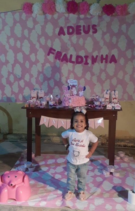 FabiolaGCorrea's tweet photo. Chá de desfralde da minha prin 👑
Agora ela ja é uma mocinha🥰 https://t.co/F3YTz9KFJi