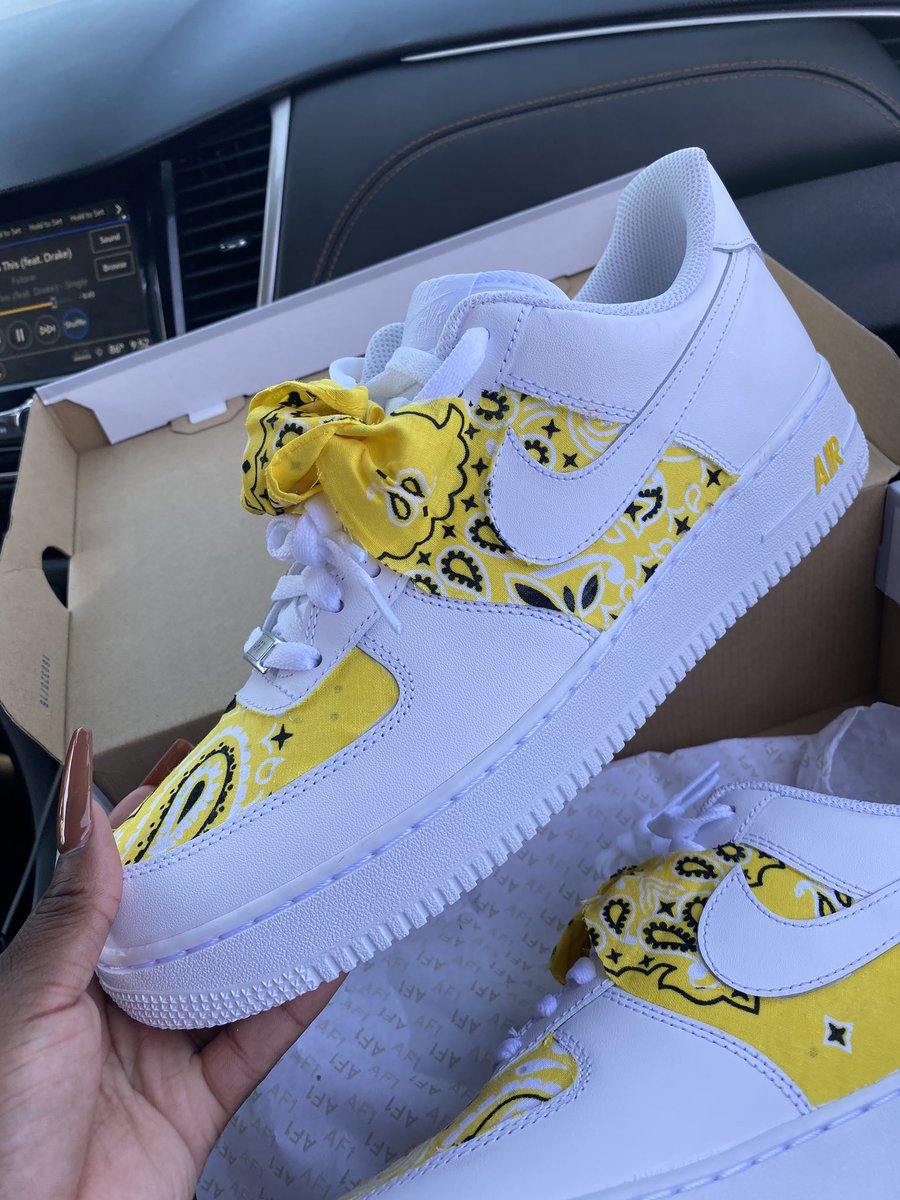 WEPEWallstreet's tweet photo. #customAF https://t.co/zRLKXO29x5