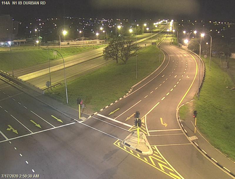 CapeTownFreeway's tweet photo. Free Flowing Traffic on all freeways #CoronaVirusSA #StayHomeSaveLives #StayHomeStaySafe #SeeAndBeSeen https://t.co/yoDOzqNdco
