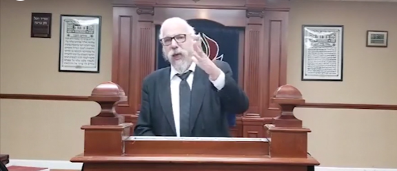 LearnMoshiach's tweet image. * The Aron Kodesh may be hidden but that's all part of the Divine plan to enable a deeper connection that will lead to the third and final Beis Hamikdash. View clip (5:23)-- bit.ly/32lrZC1 *