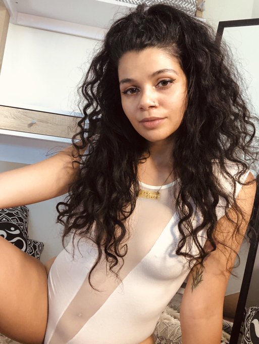 🤍🤍🤍 https://t.co/ZiIsJWPDR3