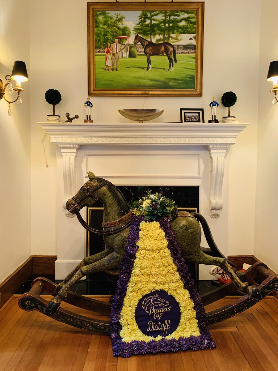 retro411's tweet photo. Thanks to Sol + Jack and Laurie of @StarlightRacing for joining us tonight on Cocktails and Conversation. Laughs kept coming! Thanks as always to our hosts and social media team for producing and delivering each week. 💜🙌🏽
📸: From inside The Starlight Porch #Ashado 👑 🐎 https://t.co/hiH1uW7uhn