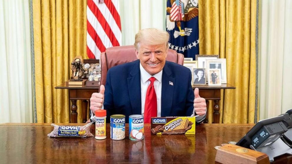2020Schultz's tweet photo. @DiegoDebunks And now he does product placements too! Not corrupt or ridiculous at all. https://t.co/odyskTrqN2