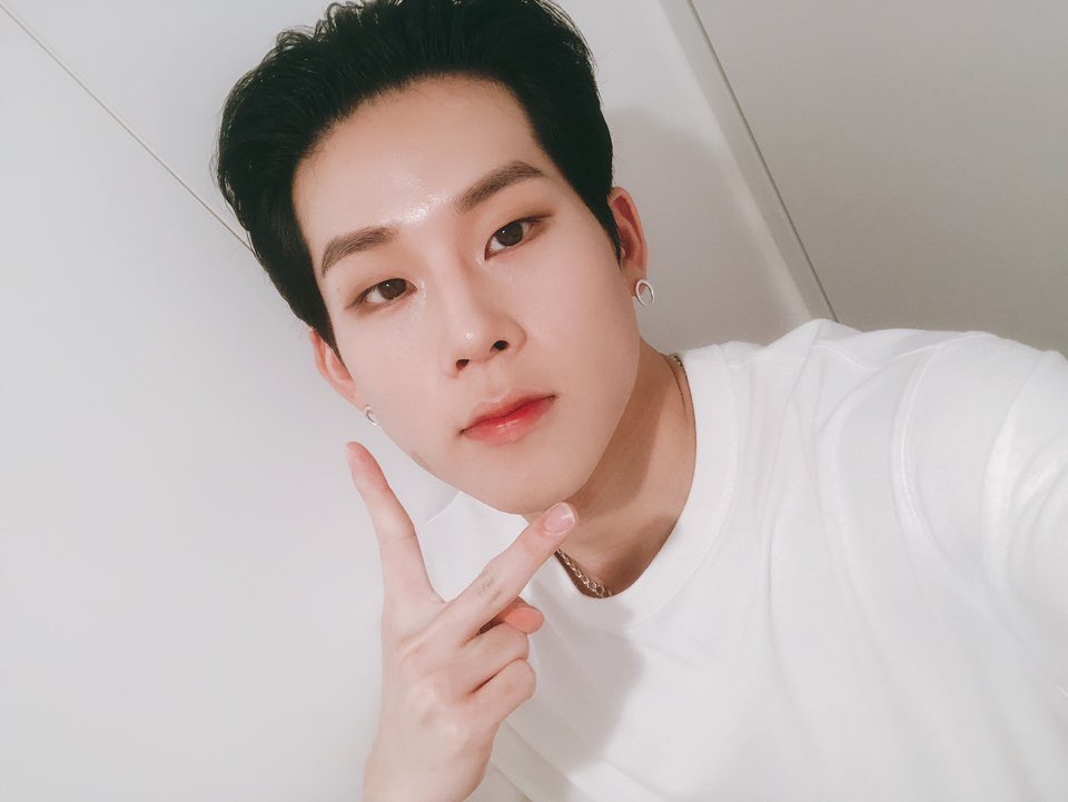 hourlyjooheon's tweet photo. https://t.co/RnPeIJedRM