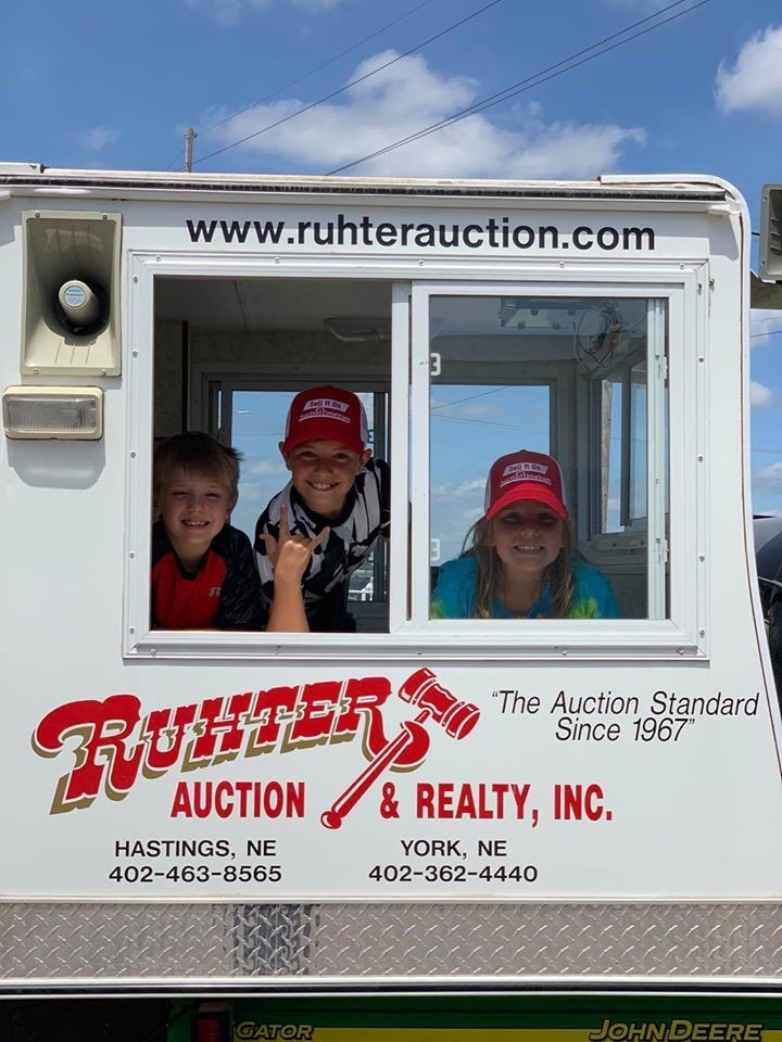 RuhterAuction's tweet photo. Call us for all your Auction needs! Even these little 3rd Generation cuties are ready to help!
#RuhterAuction #Auction #AuctionsWork #NAAPros https://t.co/q7SNiPCP4B