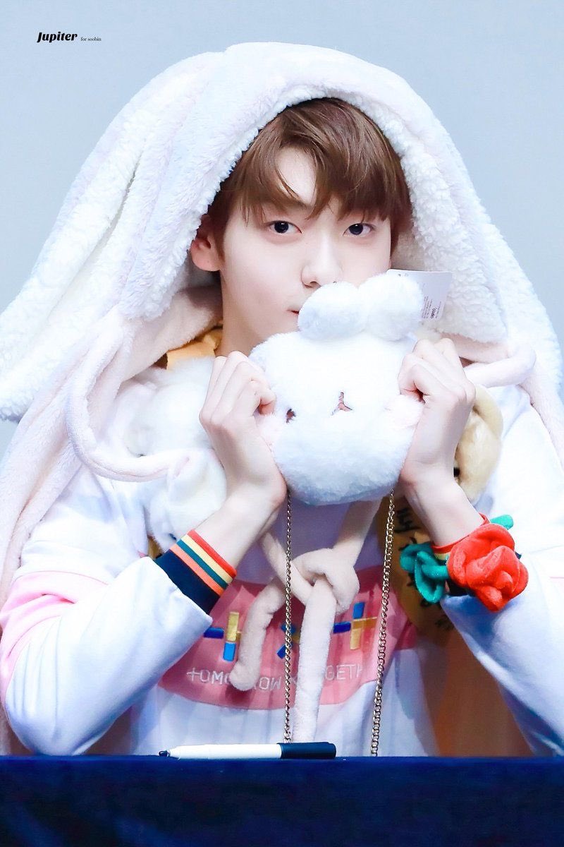 (8/24)  @TXT_members  @TXT_bighit