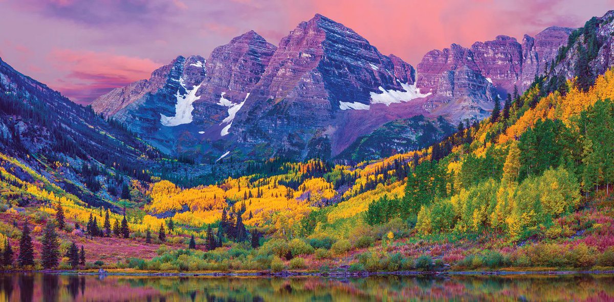 AdvMachineSC's tweet photo. It's no surprise why the #MaroonBells are the most photographed mountains in #NorthAmerica. 🏔️ Just look at this photo, it's like a painting come to life! https://t.co/8r2IhHsTvW